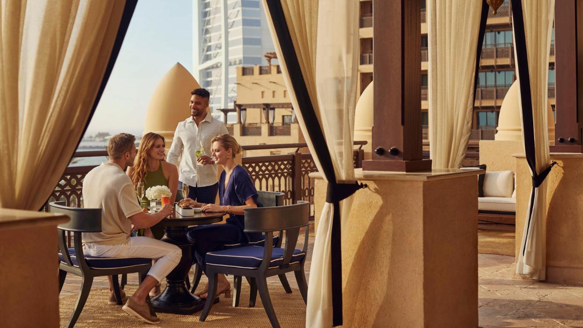 Jumeirah Mina Al Salam Dubai Eksteriør bilde The Terrace Lounge